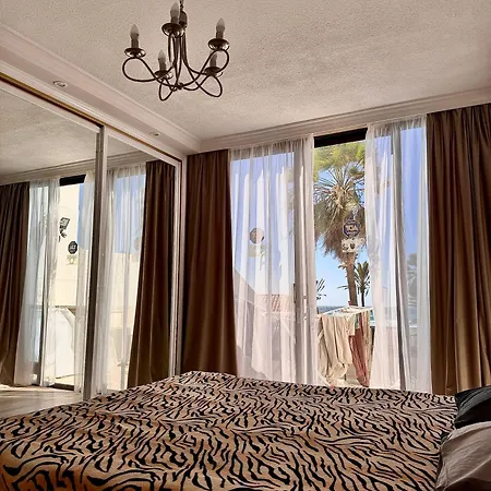Townhouse Parque Santiago 2 *