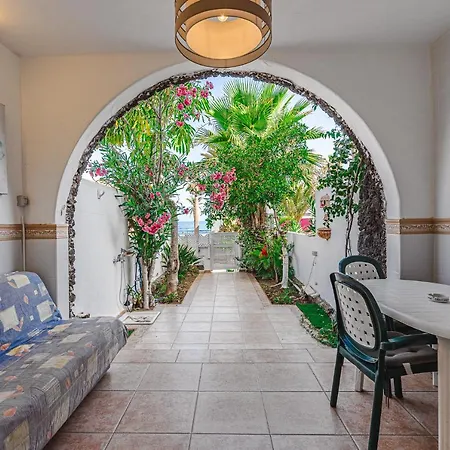 Townhouse Parque Santiago 2 ארונה